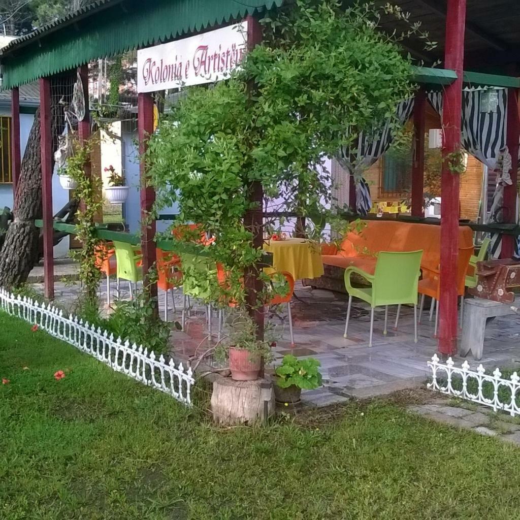 Kolonia E Artistave Velipojë Exterior foto