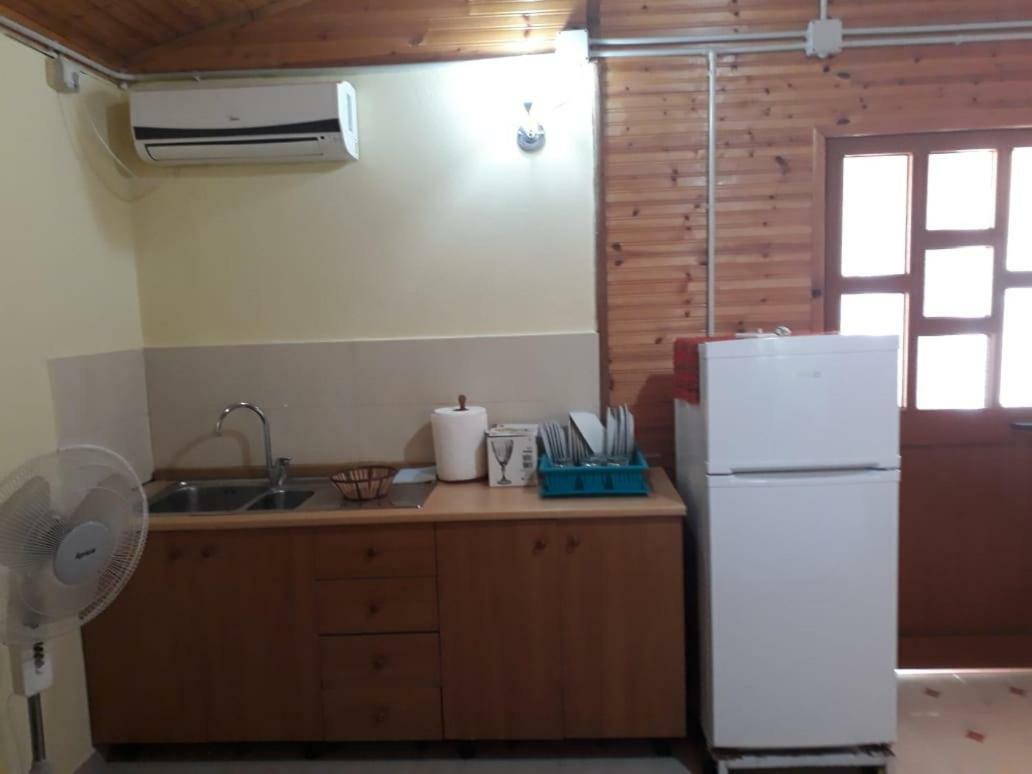 Kolonia E Artistave Velipojë Exterior foto